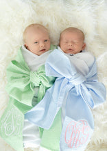 Load image into Gallery viewer, Monogrammed Newborn Seersucker Bow Sash Blanket